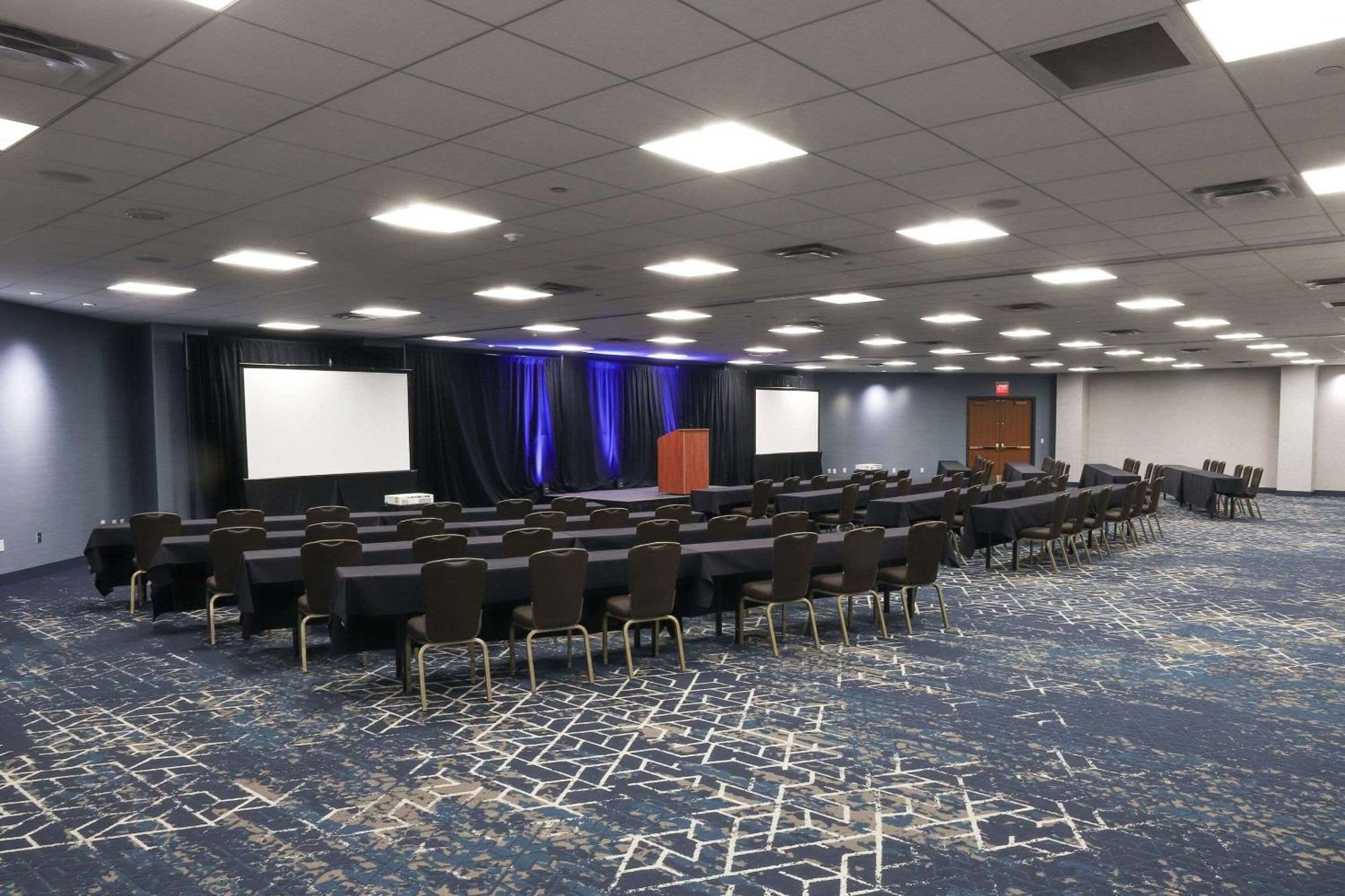 Radisson Plaza Hotel And Suites Kalamazoo Extérieur photo