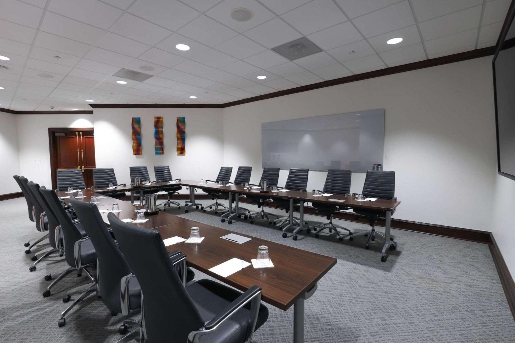 Radisson Plaza Hotel And Suites Kalamazoo Extérieur photo