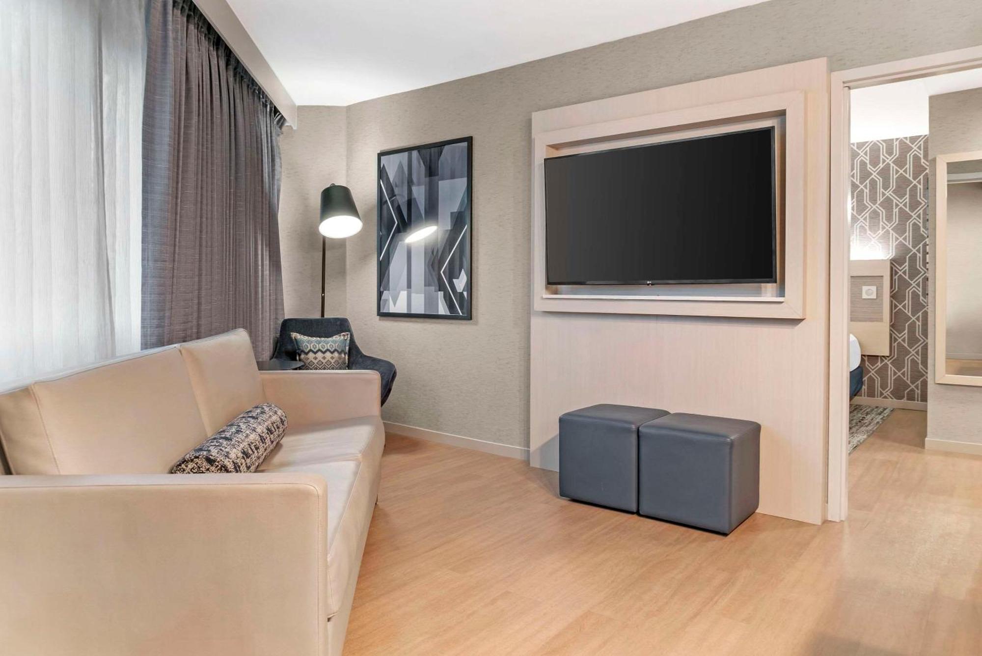Radisson Plaza Hotel And Suites Kalamazoo Extérieur photo