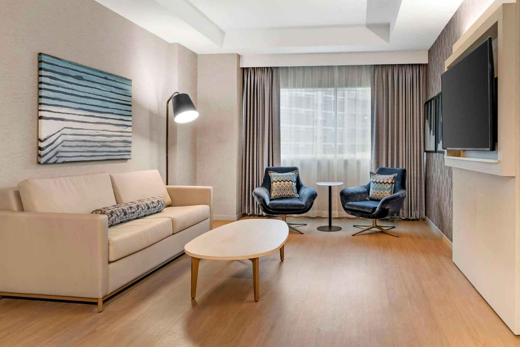 Radisson Plaza Hotel And Suites Kalamazoo Extérieur photo