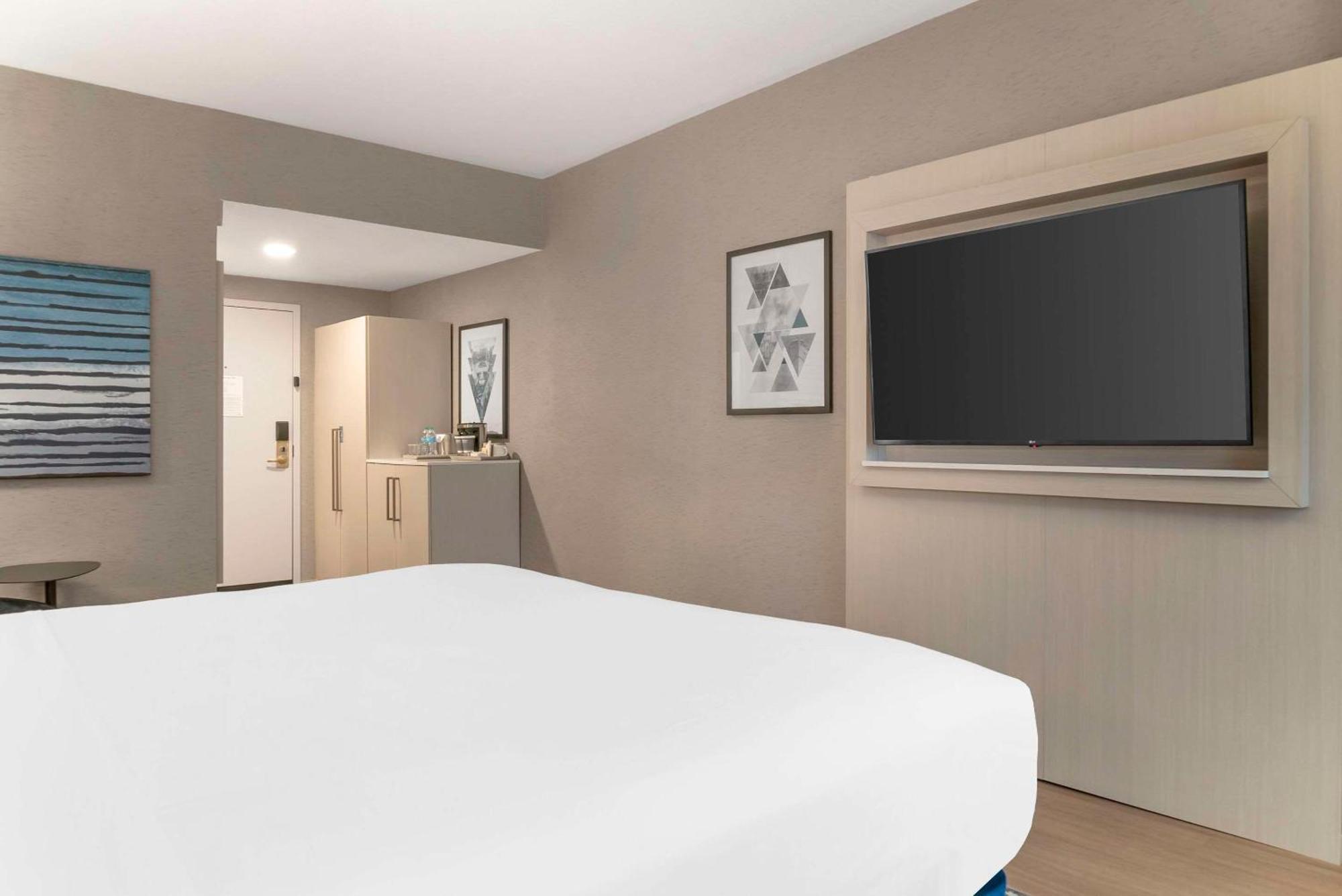 Radisson Plaza Hotel And Suites Kalamazoo Extérieur photo