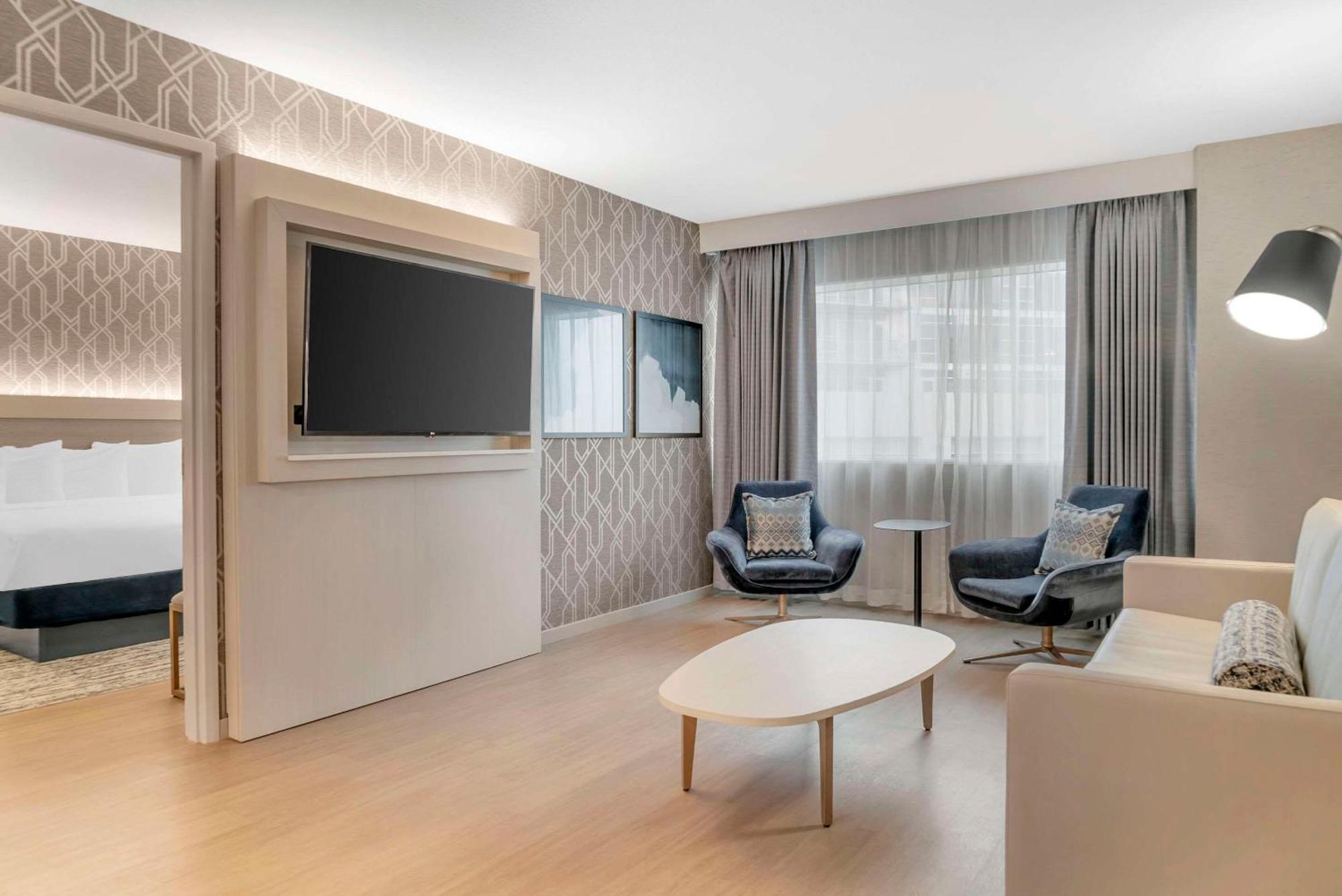 Radisson Plaza Hotel And Suites Kalamazoo Extérieur photo